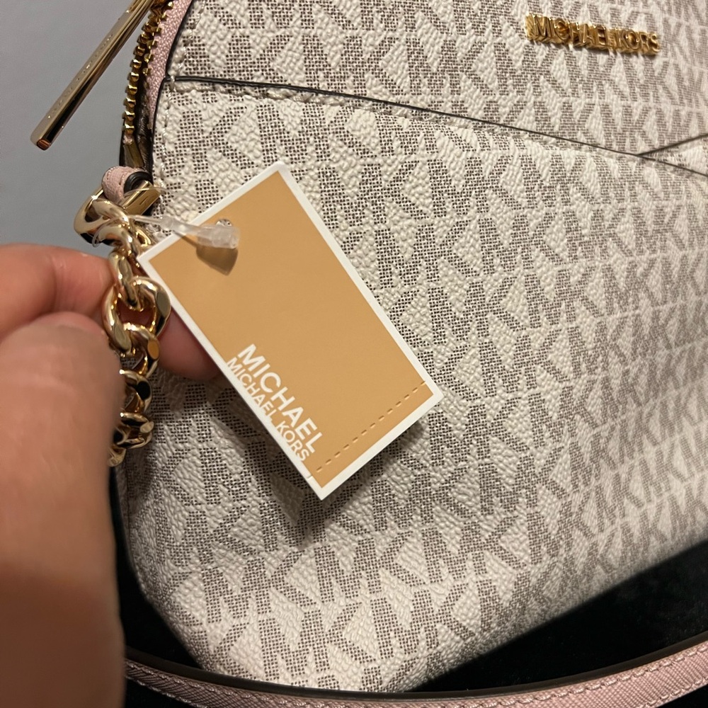 Michael Kors Cream Crossbody Bag NEW - Picture 6 of 7